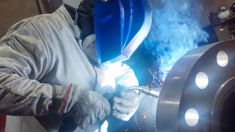 Piping minero: la ciencia detrás del transporte de concentrado y relaves que mantiene en movimiento a la minería